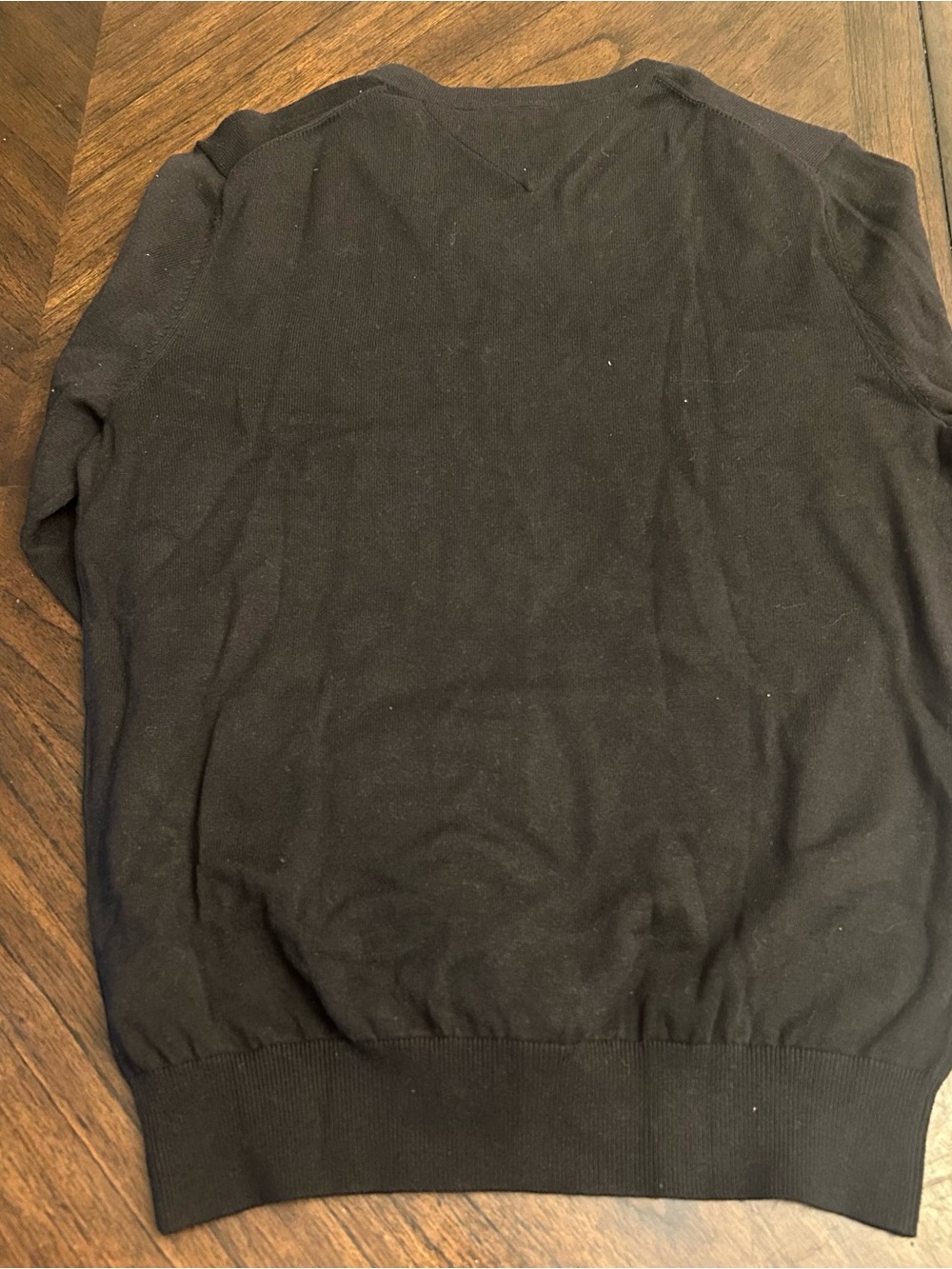 Tommy Hilfiger Men's Sweater with V Neck, Deep Knit Black Small New - Picture 4 of 8